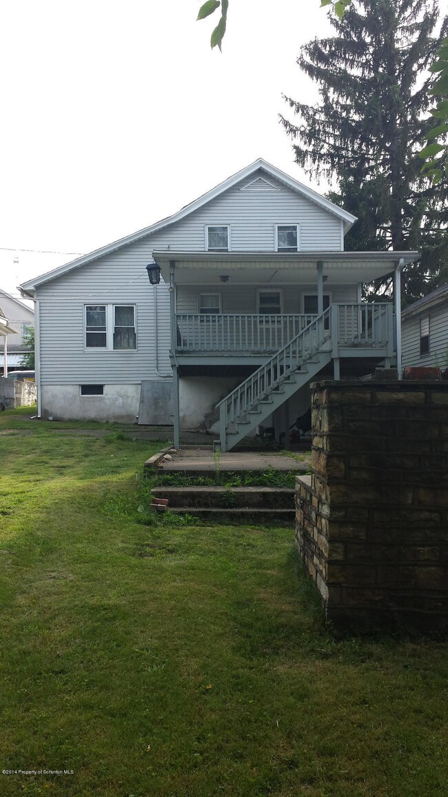 519 Genet St, Scranton, PA 18505 - photo 2