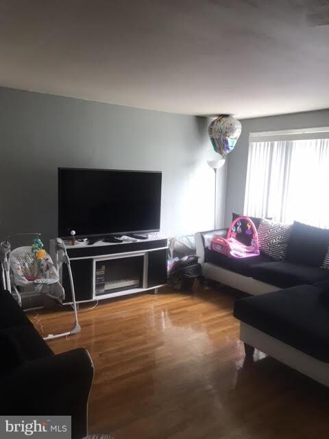 3629 Dunlap St, Temple Hills, MD 20748 - photo 3