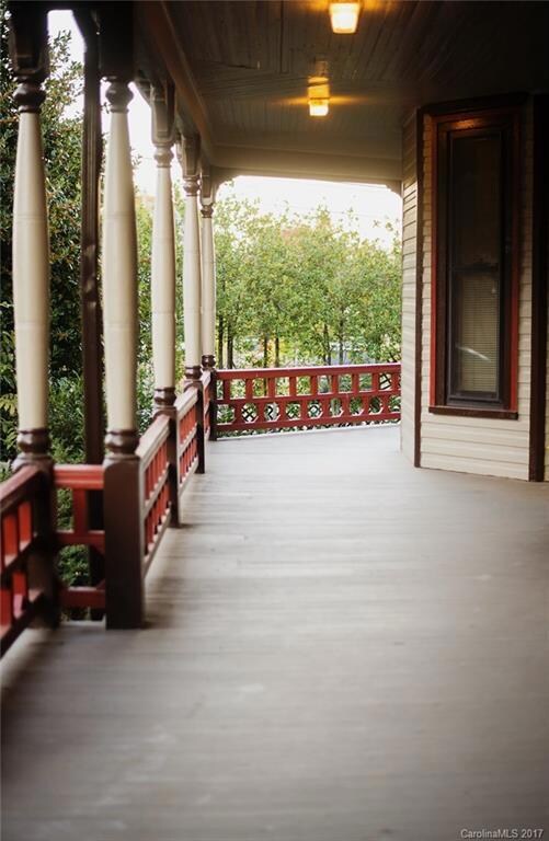 221 Walnut St, Statesville, NC 28677 - photo 6