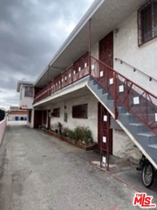 1215 S Ardmore Ave, Los Angeles, CA 90006 - photo 2