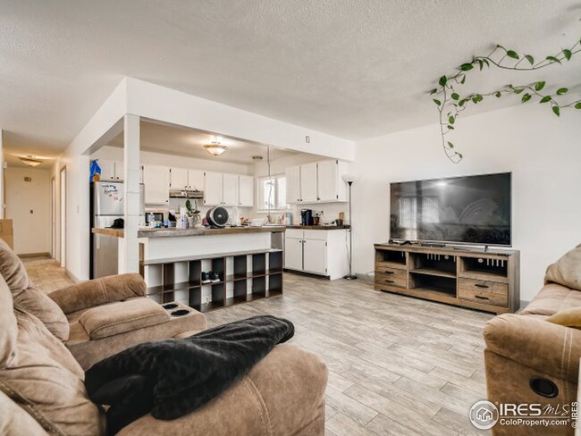Beautiful living room!