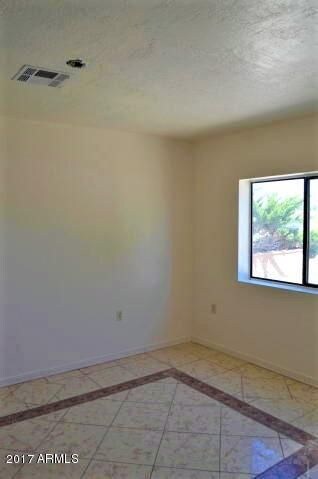 2505 E 10th Street (3)