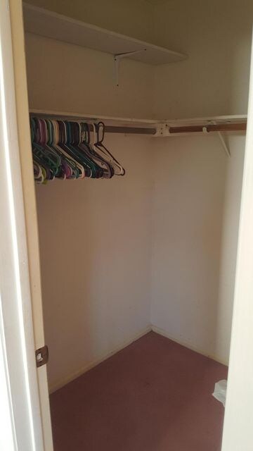MASTER CLOSET