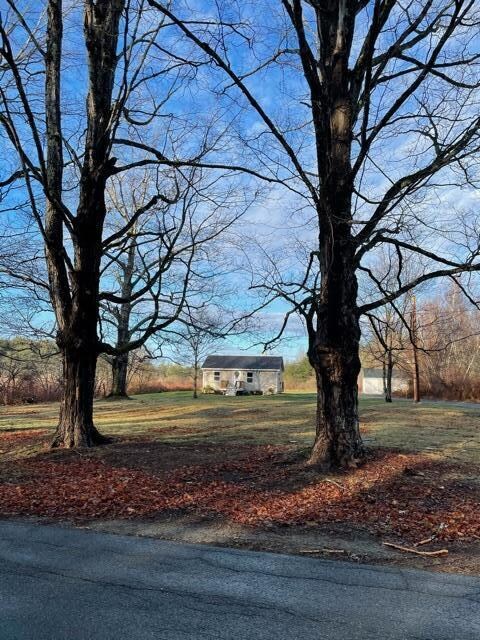 127 Weeks Rd, Gardiner, ME 04345 - photo 4