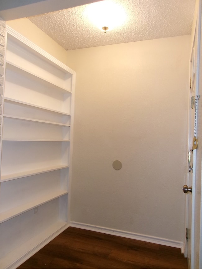 3705 Greenhill Ln, Grand Prairie, TX 75052 - photo 2