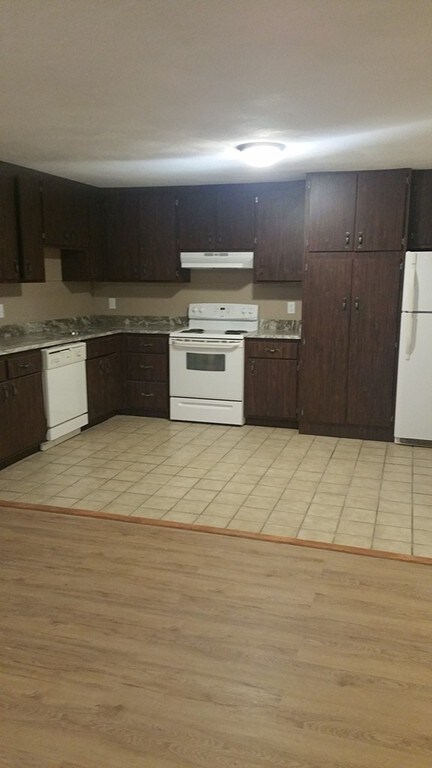 566 Washington St unit 999, Boston, MA 02124 - photo 2