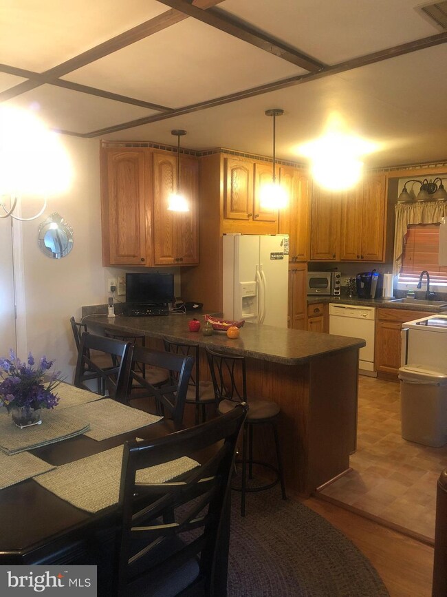 2204 Lodge Forest Dr, Sparrows Point, MD 21219 - photo 5