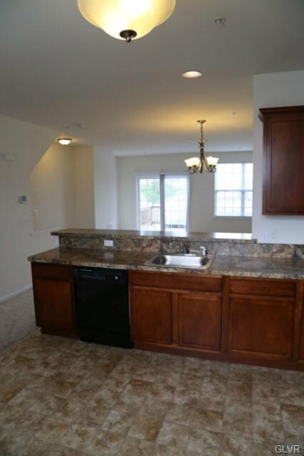 7175 Pioneer Dr, Macungie, PA 18062 - photo 6