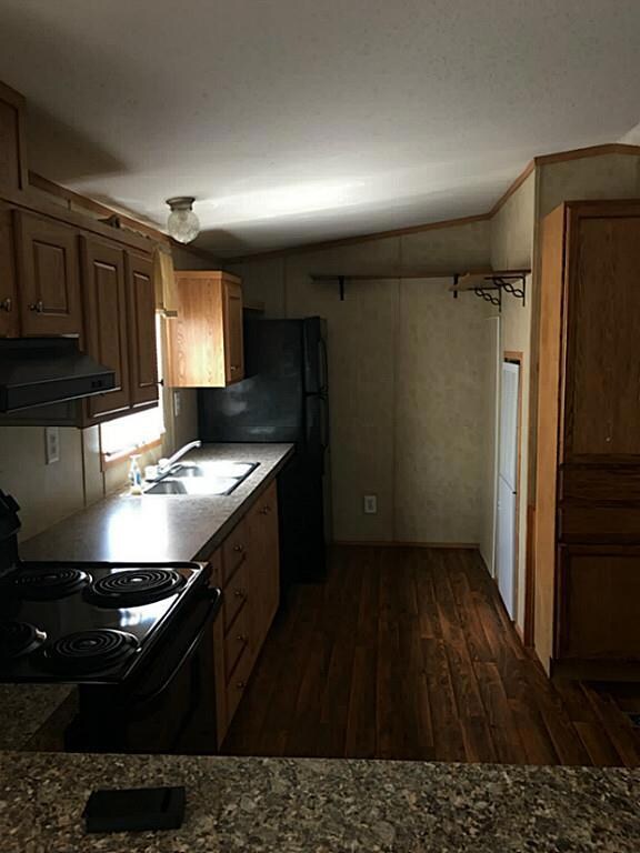 5015 Harbin Rd, Alvin, TX 77511 - photo 7