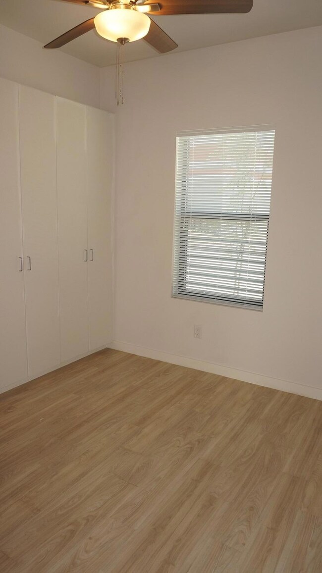 1061 Ranger St unit 2, El Paso, TX 79907 - photo 5