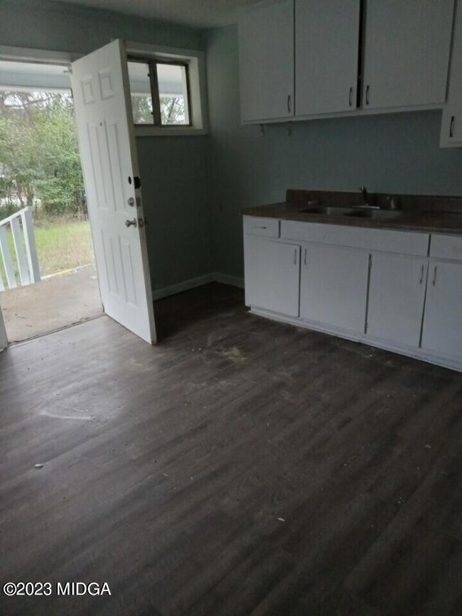 2334 Adams Ave, Macon, GA 31206 - photo 4