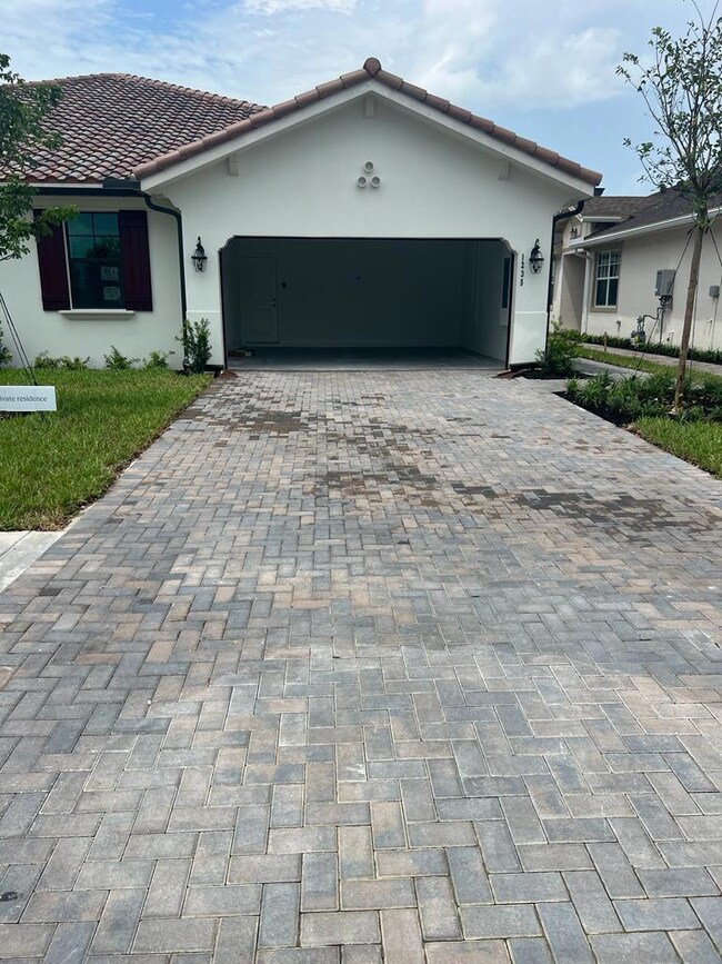 1235 Tangled Orchard Trace, Loxahatchee, FL 33470 - photo 5