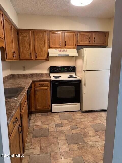 4034 Chaucer Place, Slingerlands, NY 12159 - photo 7