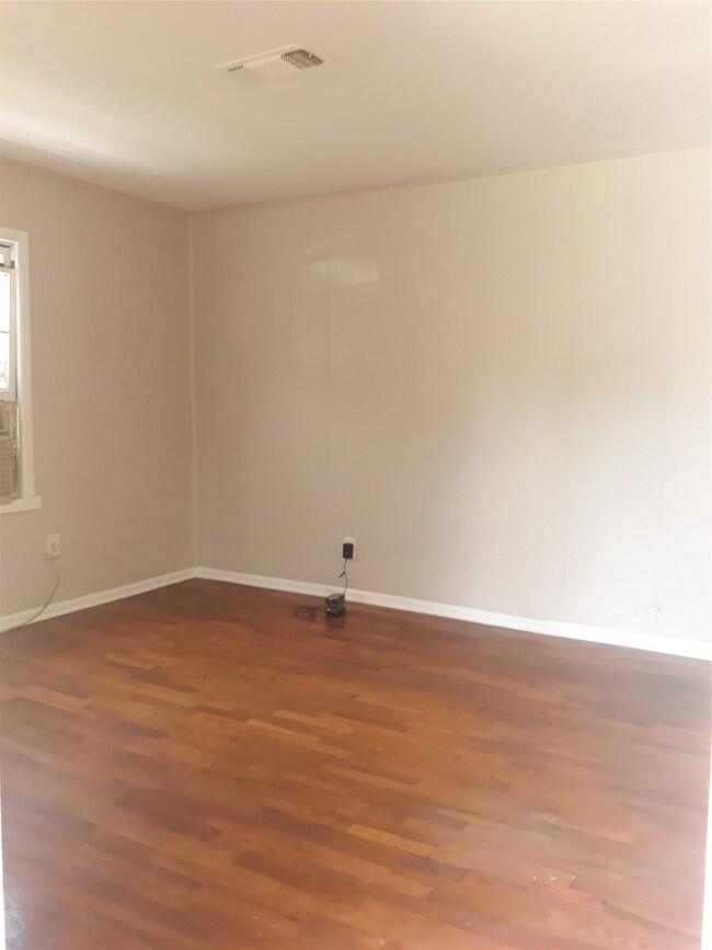 4118 Sayers St, Houston, TX 77026 - photo 2