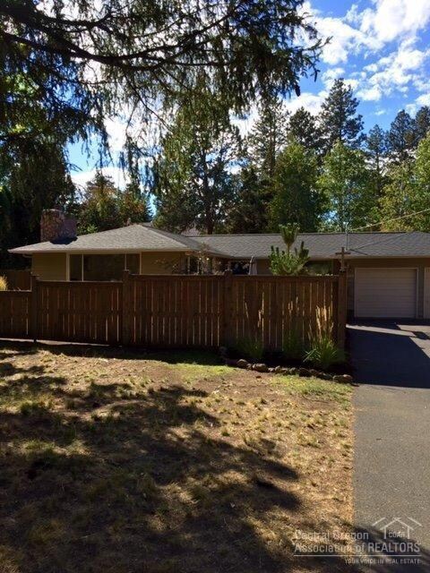 667 NE 11th St, Bend, OR 97701 - photo 3
