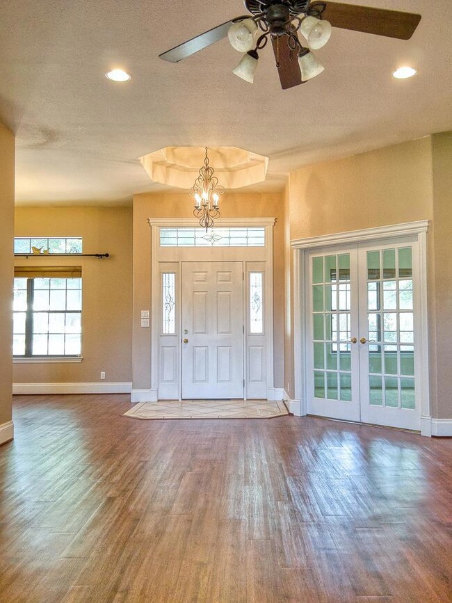 606 Paintbrush Hollow St, Fredericksburg, TX 78624 - photo 7