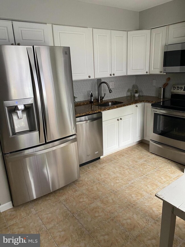 1047 Pendleton Ct, Voorhees, NJ 08043 - photo 3