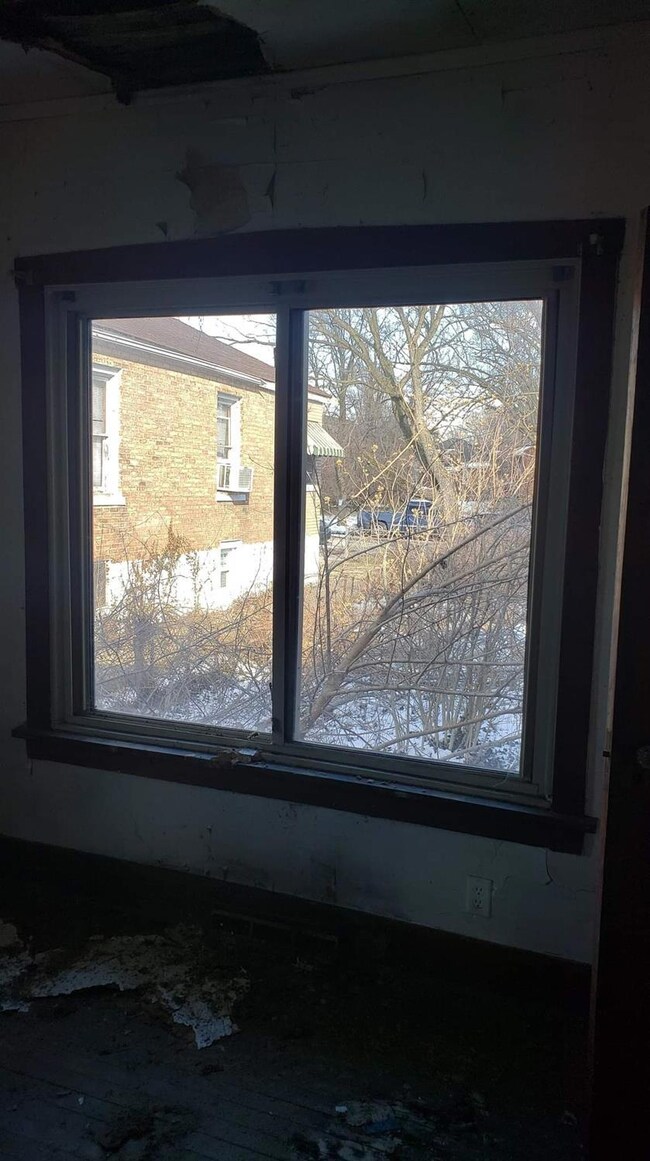 4524 Massachusetts St, Gary, IN 46409 - photo 7