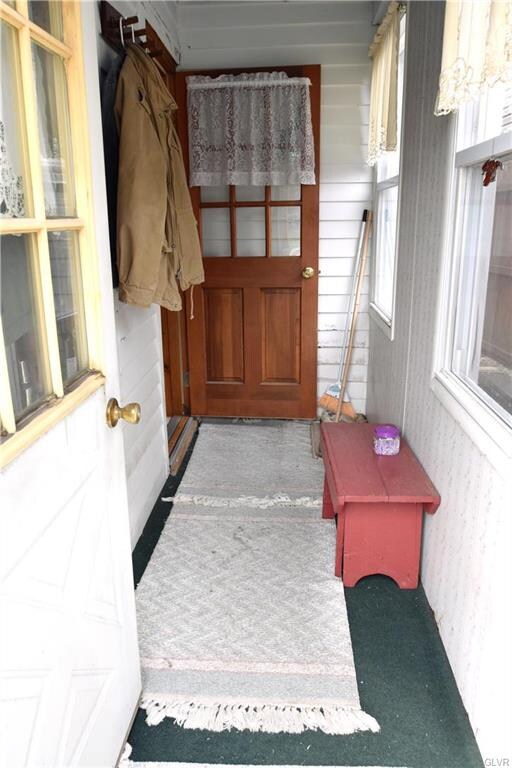 22 S Heller Ave, Pen Argyl, PA 18072 - photo 6