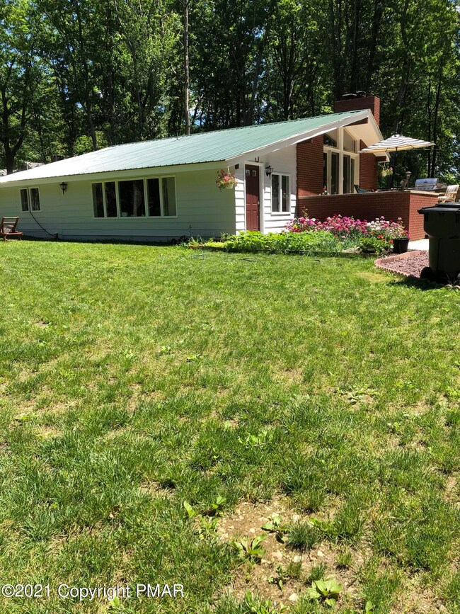 2112 Sassafras Ln, Kunkletown, PA 18058 - photo 2