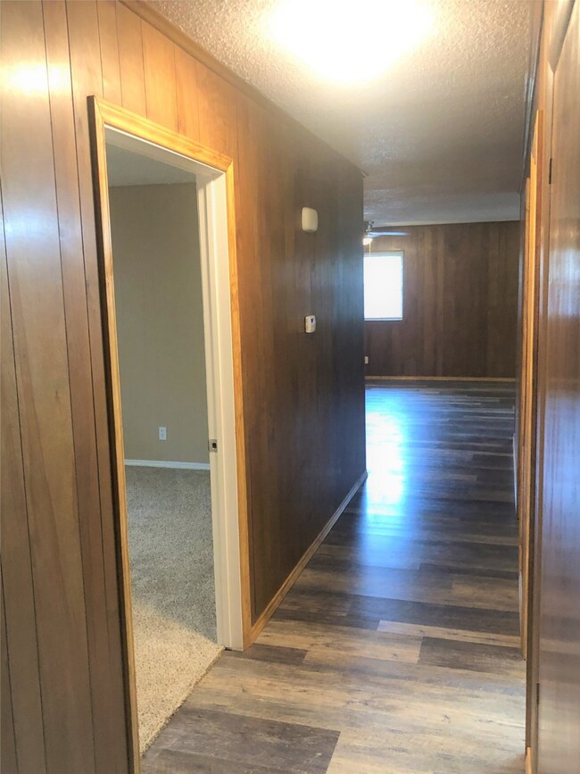 1915 Leslie St, Denton, TX 76205 - photo 7