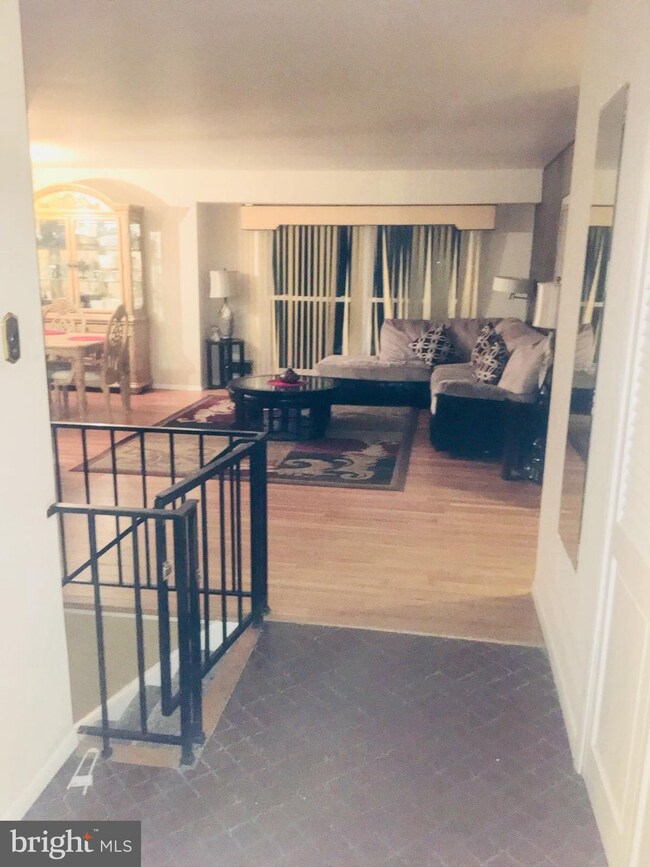 6842 Trexler Rd, Lanham, MD 20706 - photo 5