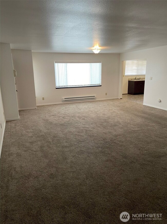 1601 Norpoint Way NE, Tacoma, WA 98422 - photo 4