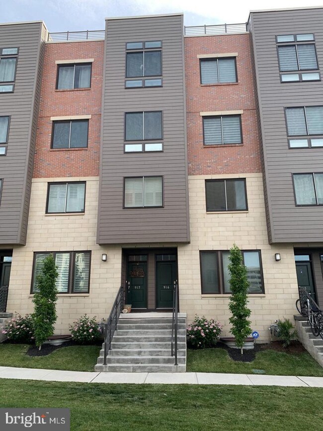 916 Lakeview Ct unit 36 UPPER, King of Prussia, PA 19406 - photo 2