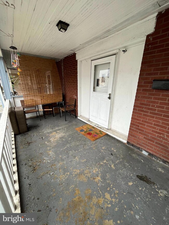 104 Wayne Ave, Darby, PA 19023 - photo 2