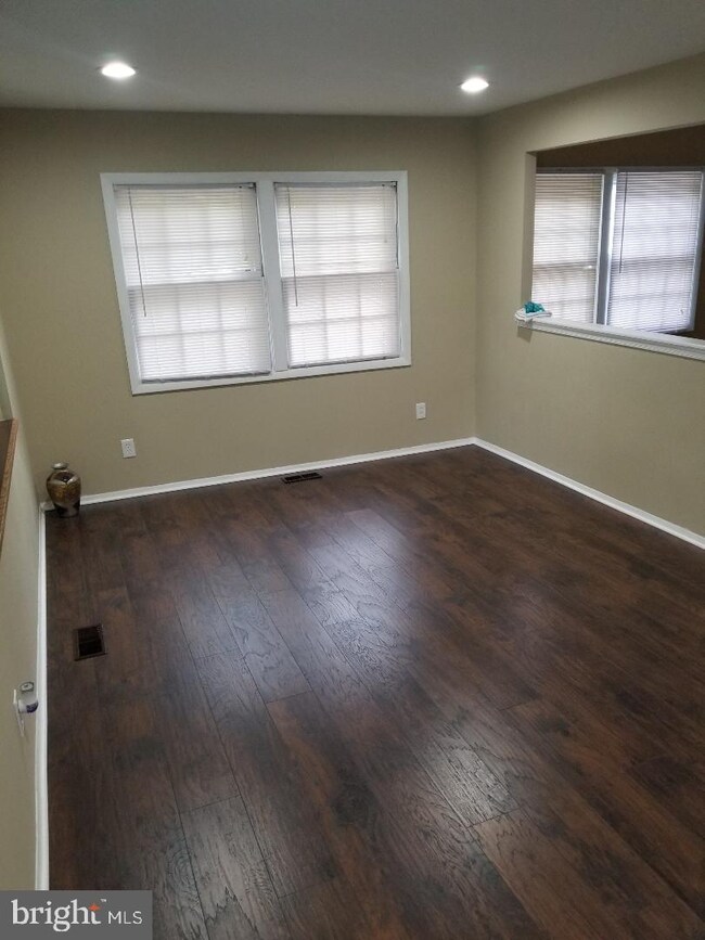 8 Felter Place, Willingboro, NJ 08046 - photo 2