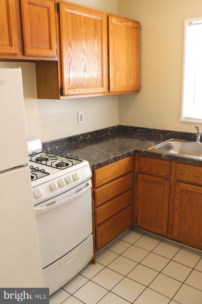 2243 Huntington Ave unit 203, Alexandria, VA 22303 - photo 6