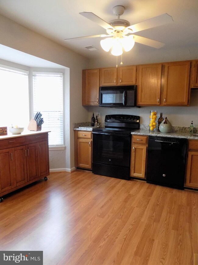 16219 Taconic Cir unit 69E, Dumfries, VA 22025 - photo 5