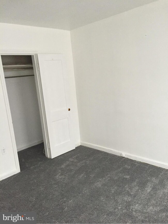 1310 Silverthorne Rd, Baltimore, MD 21239 - photo 6