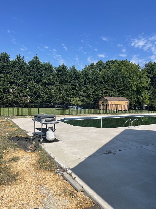 48 Deerfield Ln, Lafayette, TN 37083 - photo 6