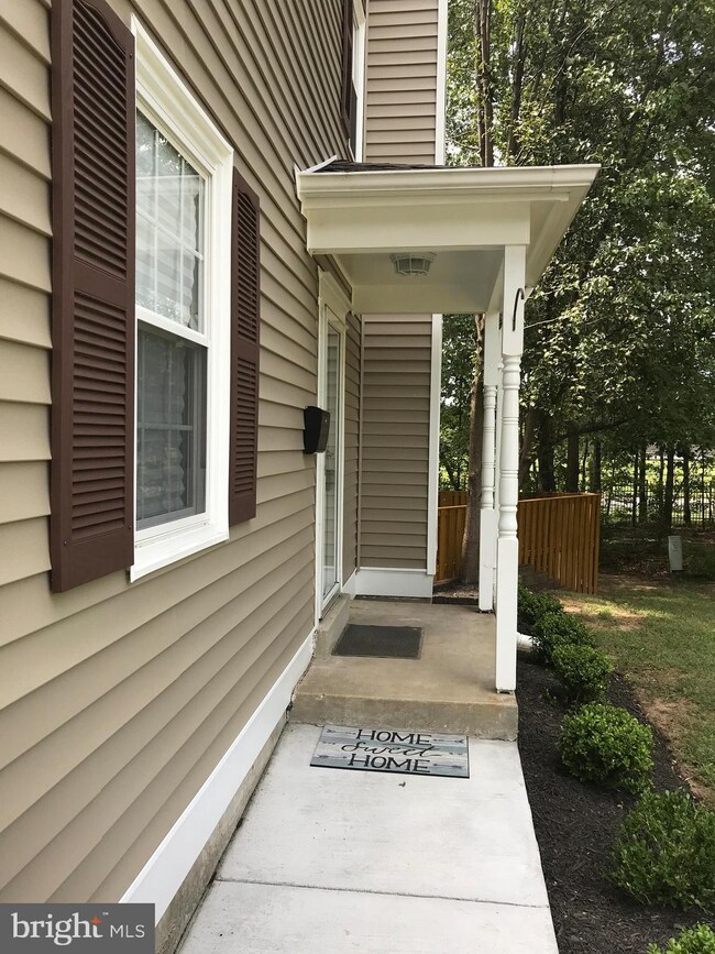 6918 Woodstream Ln, Lanham, MD 20706 - photo 3