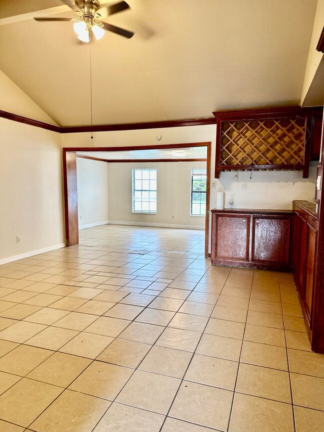 6009 Arthington St, Houston, TX 77053 - photo 3