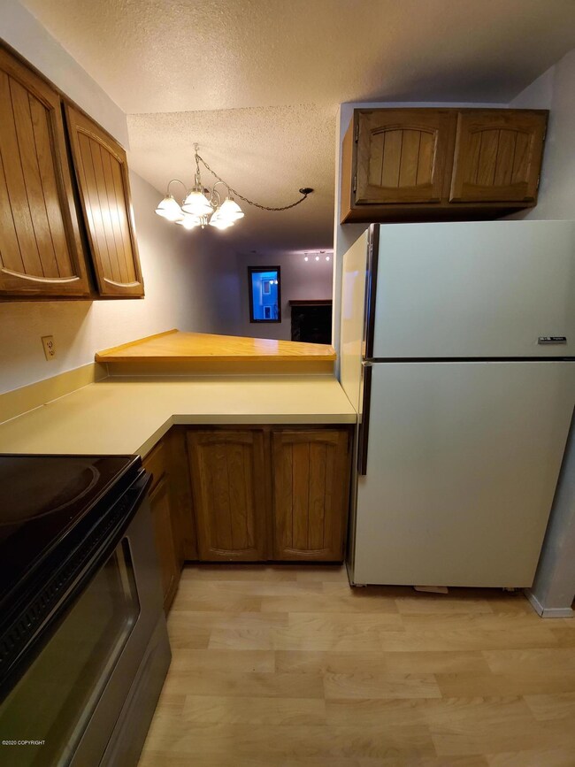 10213 Jamestown Dr unit D306, Anchorage, AK 99507 - photo 5