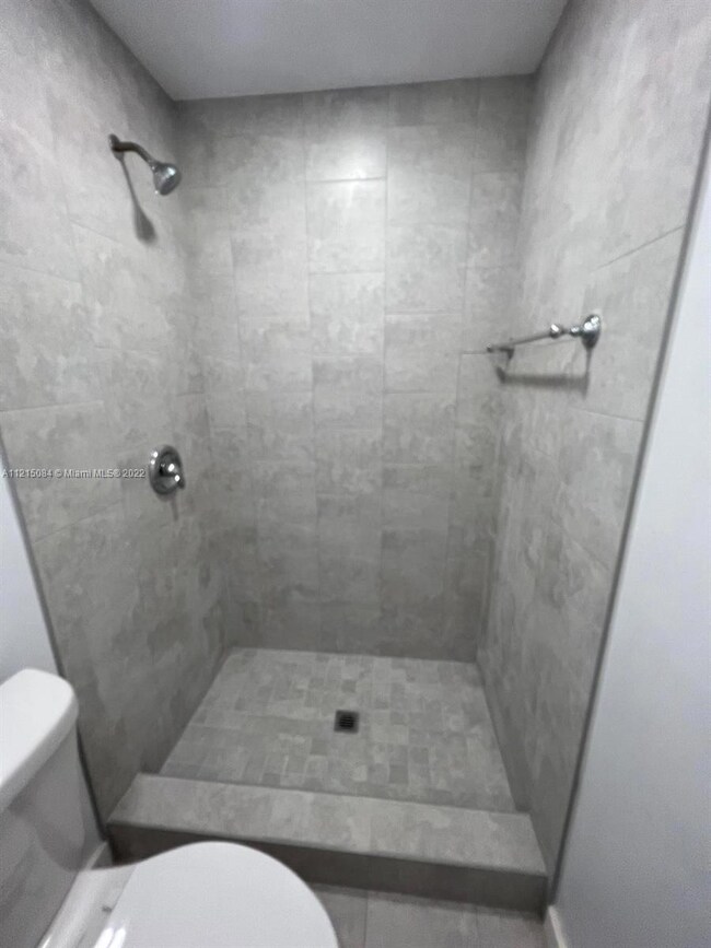 unlisted-address, Miami, FL 33185 - photo 7