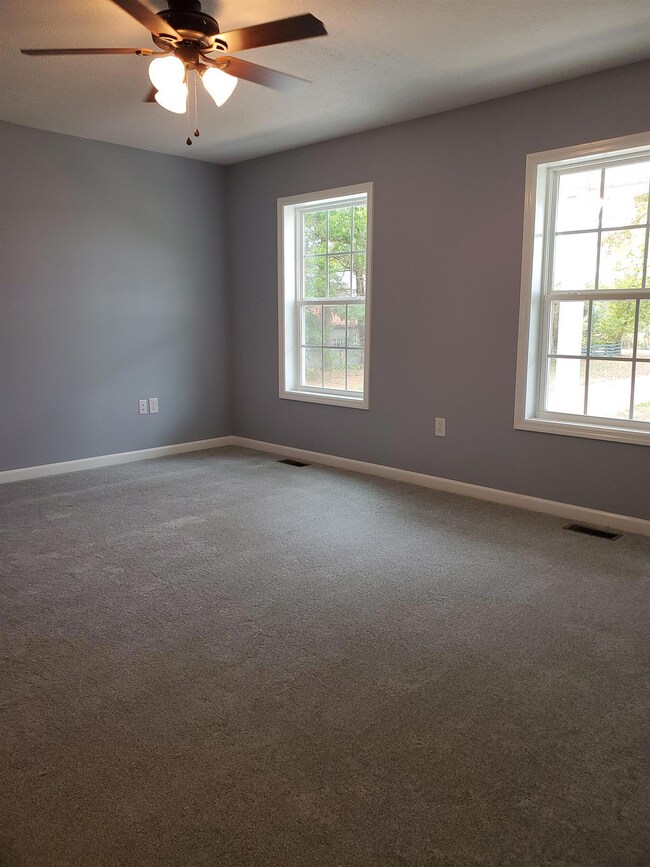 Master Bedroom Suite with Walk-in Closet 