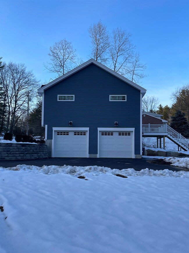 142 Brady Ave, Salem, NH 03079 - photo 4