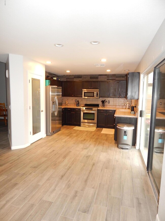 3910 E Tremaine Ave, Gilbert, AZ 85234 - photo 4