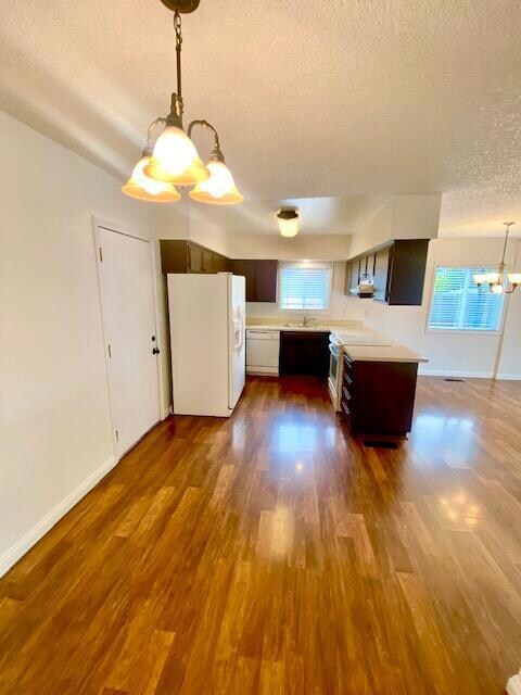 1326 Papago Dr, Medford, OR 97504 - photo 4