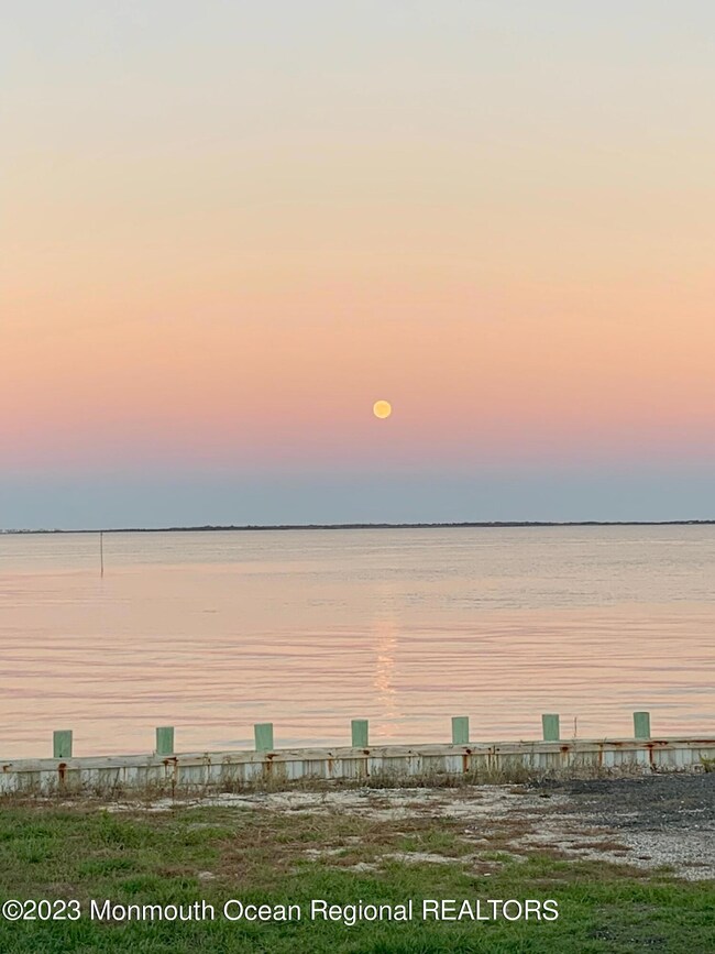 255 Dogwood Dr, Bayville, NJ 08721 - photo 3