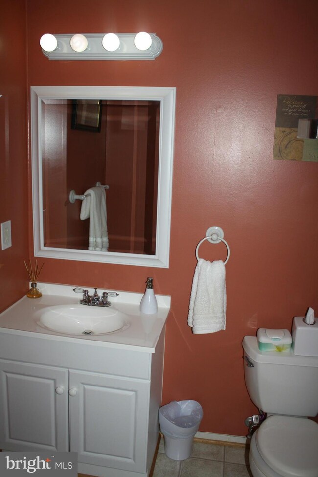 7504 Clemson Ct unit 94, Manassas, VA 20109 - photo 3