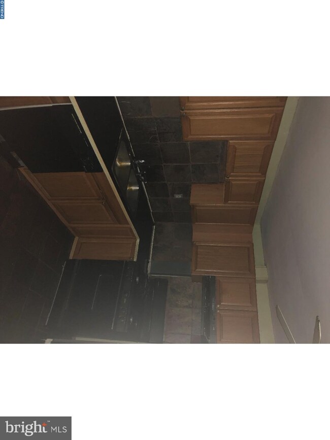 914 Lawrence Ave, Darby, PA 19023 - photo 2