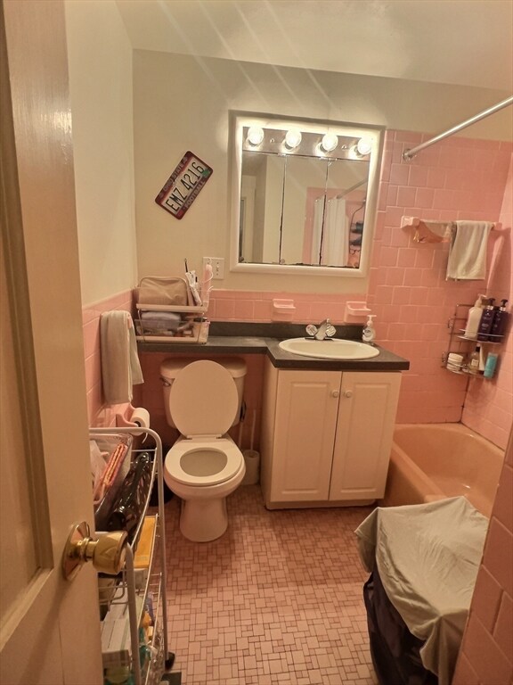 25 Garrison Rd unit 1F, Brookline, MA 02445 - photo 4