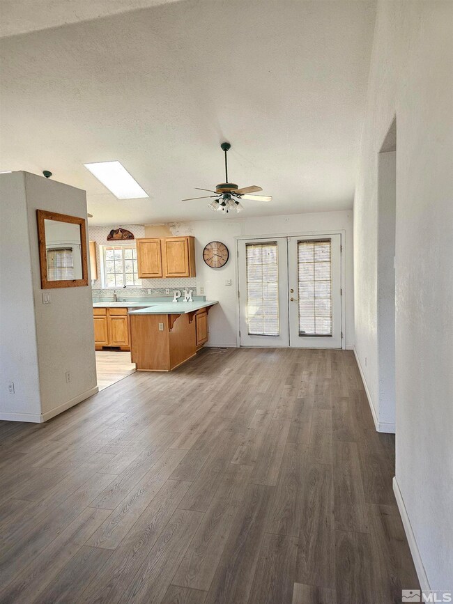 7335 Starhill Way, Sparks, NV 89436 - photo 4