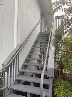 Front entry stairway