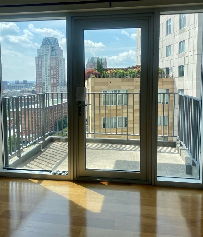 Bldg 1 unit 1402, Providence, RI 02903 - photo 7