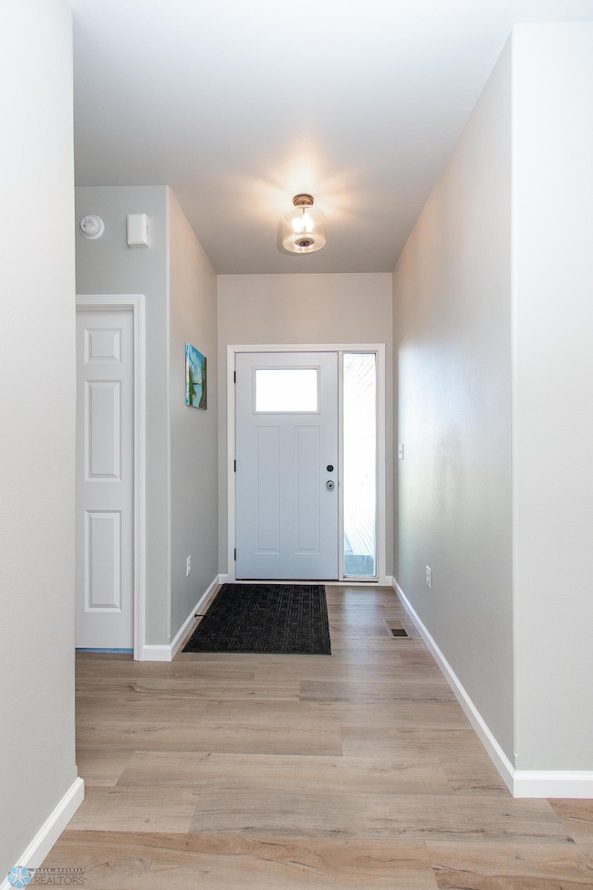 7401 27th St S, Fargo, ND 58104 - photo 4